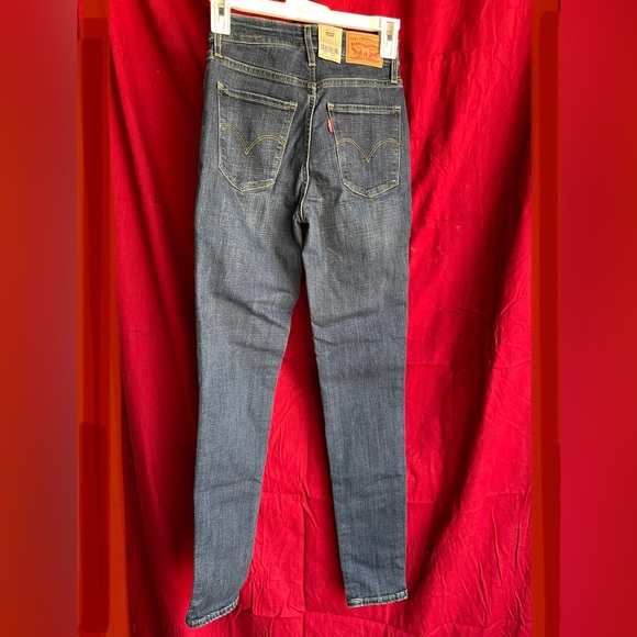 Levi’s NWT - Picture 3 of 3